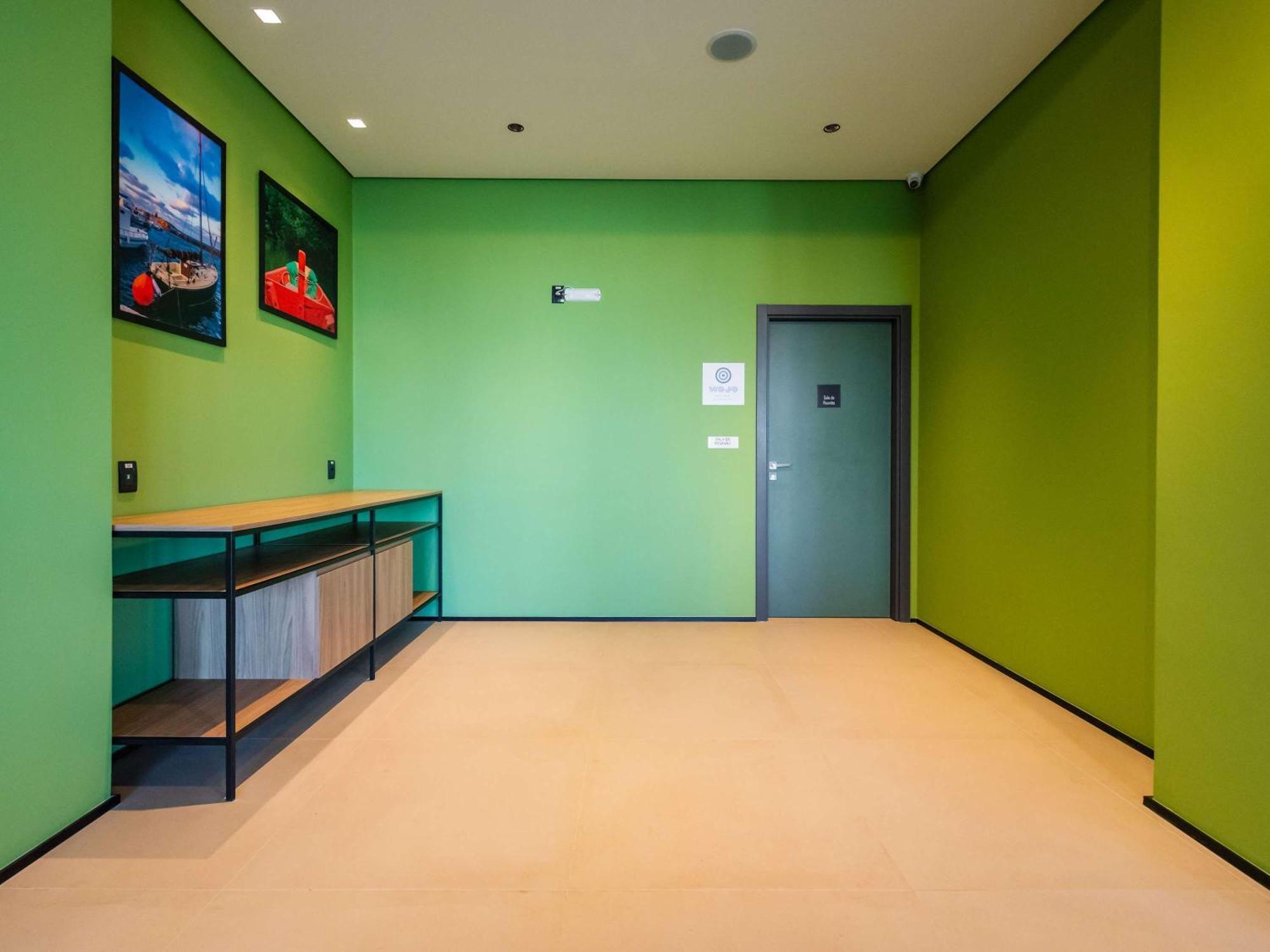 Ibis Hotel 3*